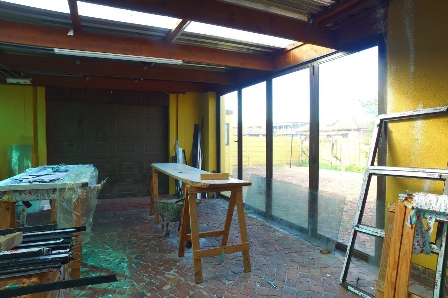 3 Bedroom Property for Sale in Houghton Place Western Cape